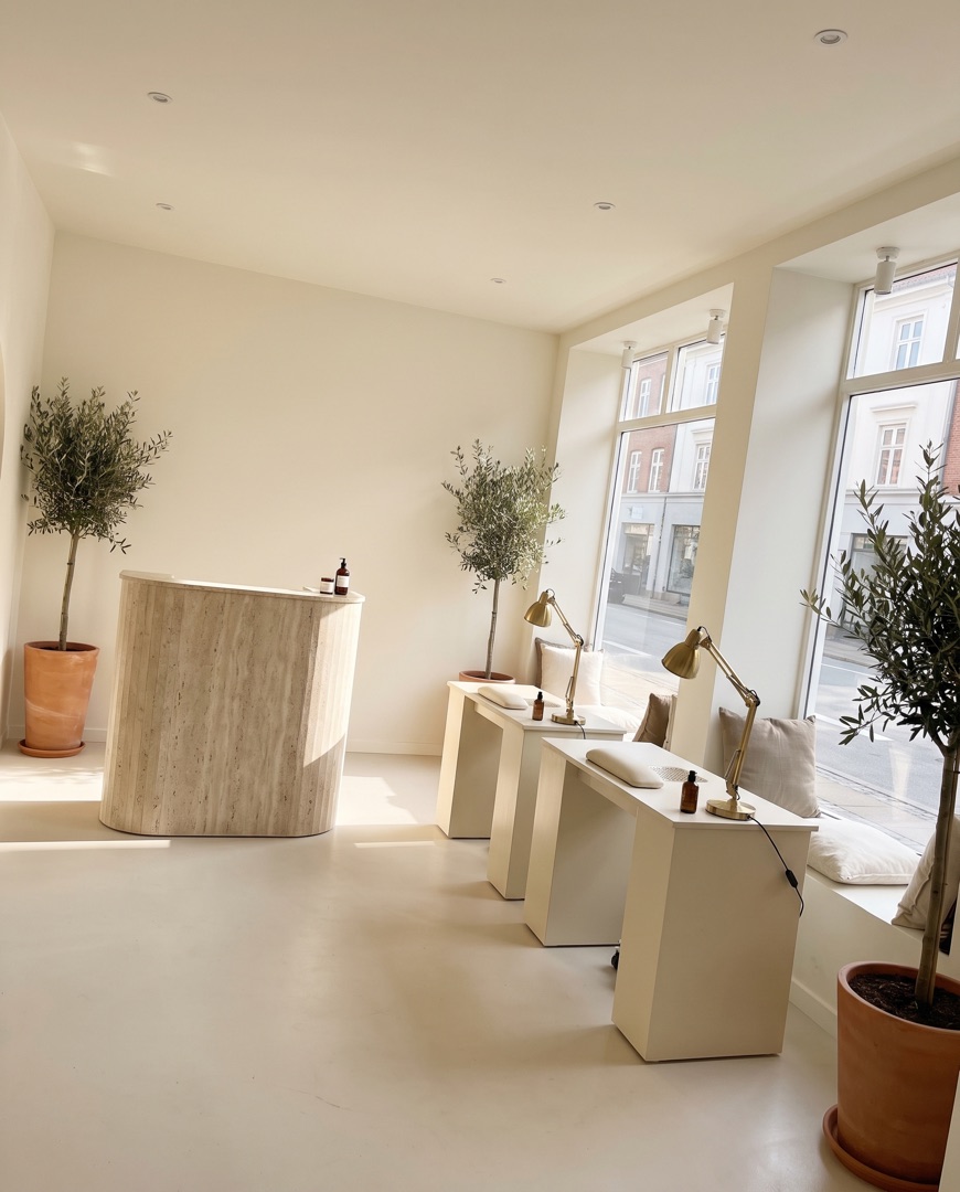 Boutique nail salon